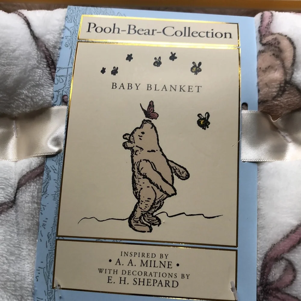 Pooh-Bear Collection Baby Blanket - White with Pink Bows
